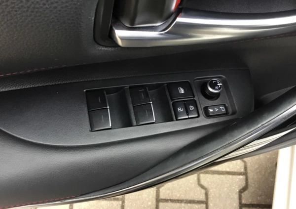 Toyota Corolla cena 89900 przebieg: 141476, rok produkcji 2019 z Świebodzin małe 326